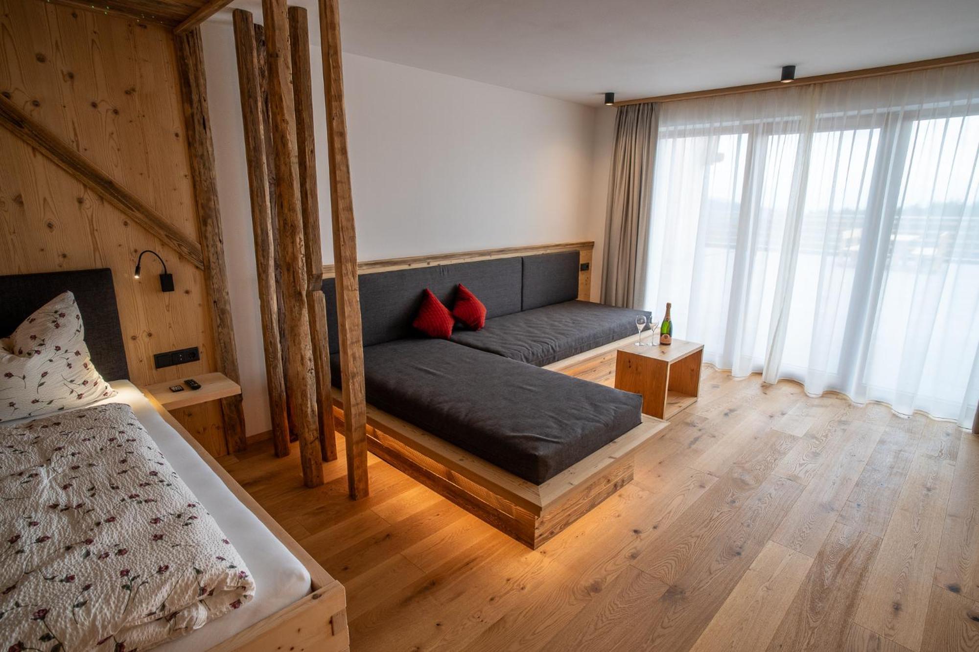 Lanzenschuster Hotel San Genesio Atesino Buitenkant foto